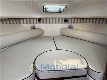 Edge Water Power Boat 265EX