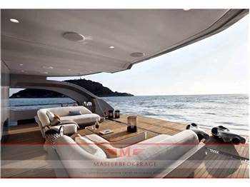 Azimut Grande 38 trideck