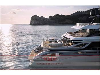 Azimut Grande 38 trideck