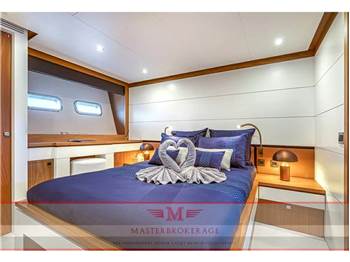 Guy couach yachts 37 metri