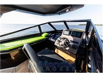Evo Yachts Evo R4 WA 43