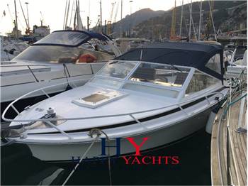 Bertram 28 Moppie