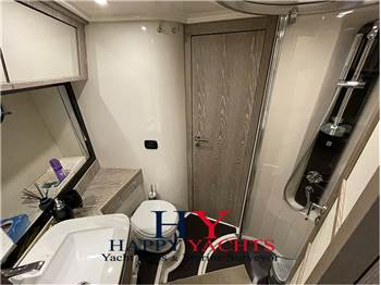 Azimut Magellano 53