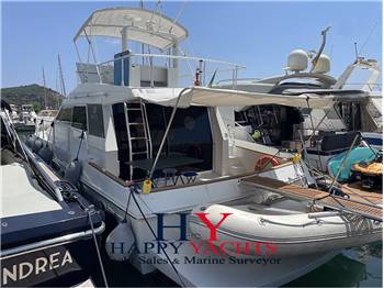 Ferretti Yachts Altura 36 fly