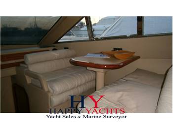 Ferretti Yachts 430