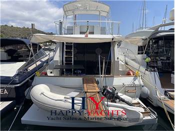 Ferretti Yachts Altura 36 fly