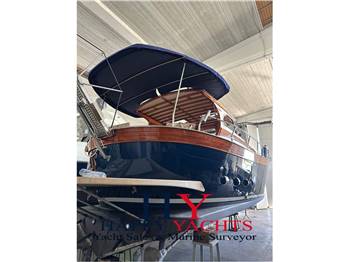 Bani Bani 11 Cabinato