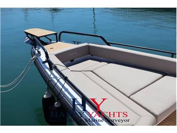 Axopar 28 Cabin BRABUS LINE