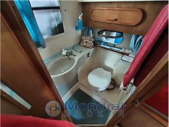 FAIRLINE BOATS FAIRLINE 33 TARGA