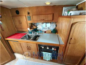 FAIRLINE BOATS FAIRLINE 33 TARGA