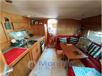 FAIRLINE BOATS FAIRLINE 33 TARGA