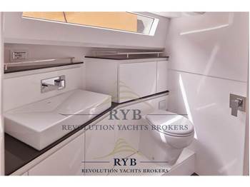 Evo Yachts Evo R4 WA