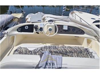 Azimut AZ 40 Fly