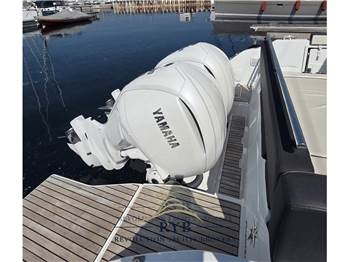 Jeanneau Cap Camarat 10.5 WA serie 2