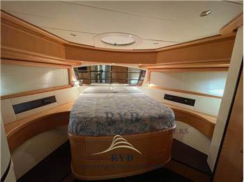 Pershing Pershing 76