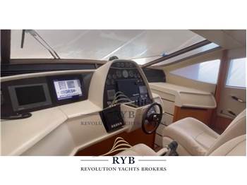 Pershing Pershing 76