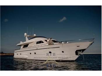 Versilcraft Falcon 82 S