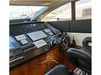 Sunseeker Predator 62