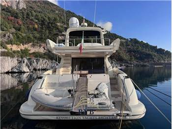 Azimut 62