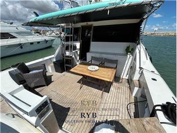 Uniesse Marine 42 Fly