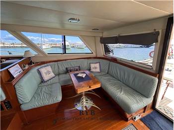 Uniesse Marine 42 Fly