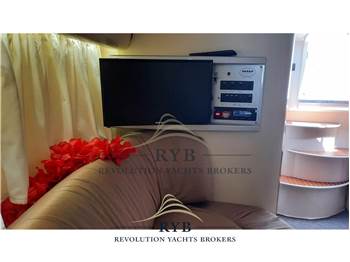 Sessa Marine OYSTER 30