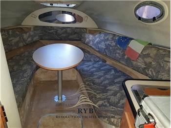 Regal Marine COMMODORE 242