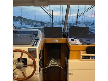 Portofino Marine 10 Fly