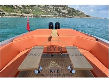 SACS STRIDER 15