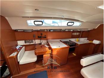 Beneteau OCEANIS 43