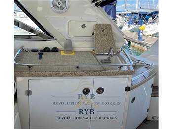 Monterey Boats 415 SY Sport Yacht