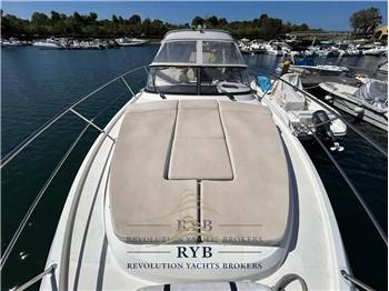 Bavaria S 32