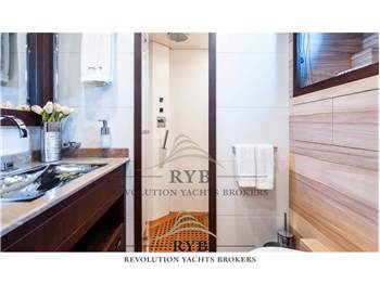 Overmarine Mangusta 80 HT