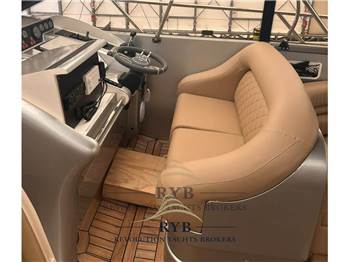 Princess Yachts V 55