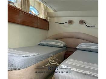 Princess Yachts V 55