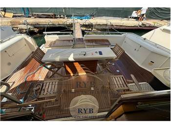 Ferretti Yachts Ferretti 58 S