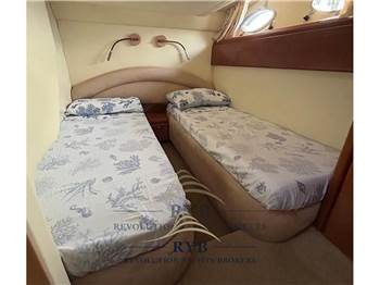 Princess Yachts V 55