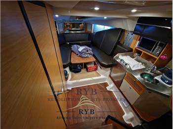 Cranchi Endurance 33