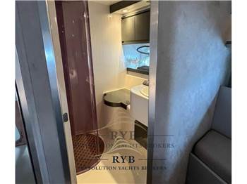 Cantieri dell'Adriatico PERSHING 40