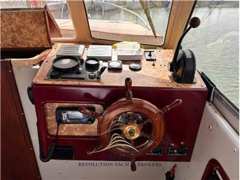 Saga Boats 27
