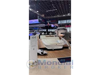 Solaris Power 44 Open