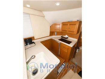 Cabo Yachts 43 Flybridge