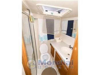 Cabo Yachts 43 Flybridge