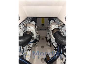Cabo Yachts 43 Flybridge