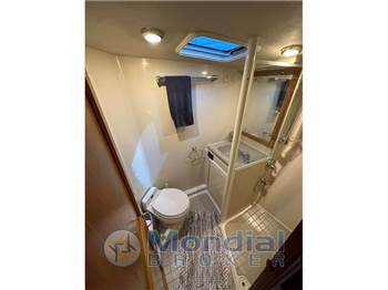 Riviera 43 Flybridge Convertible