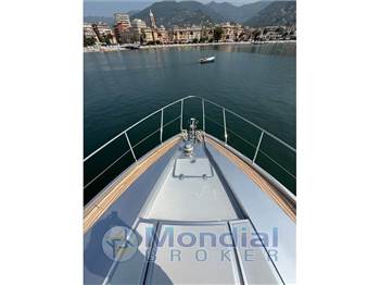 Pershing Pershing 64'