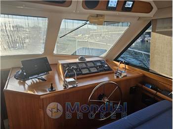 Riviera 48