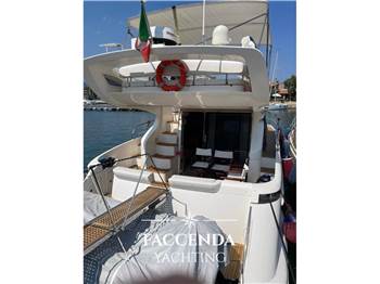 AZIMUT 43 FLYBRIDGE
