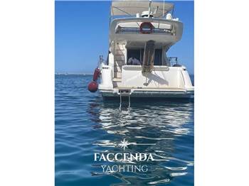 AZIMUT 43 FLYBRIDGE