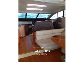 SUNSEEKER PREDATOR 62